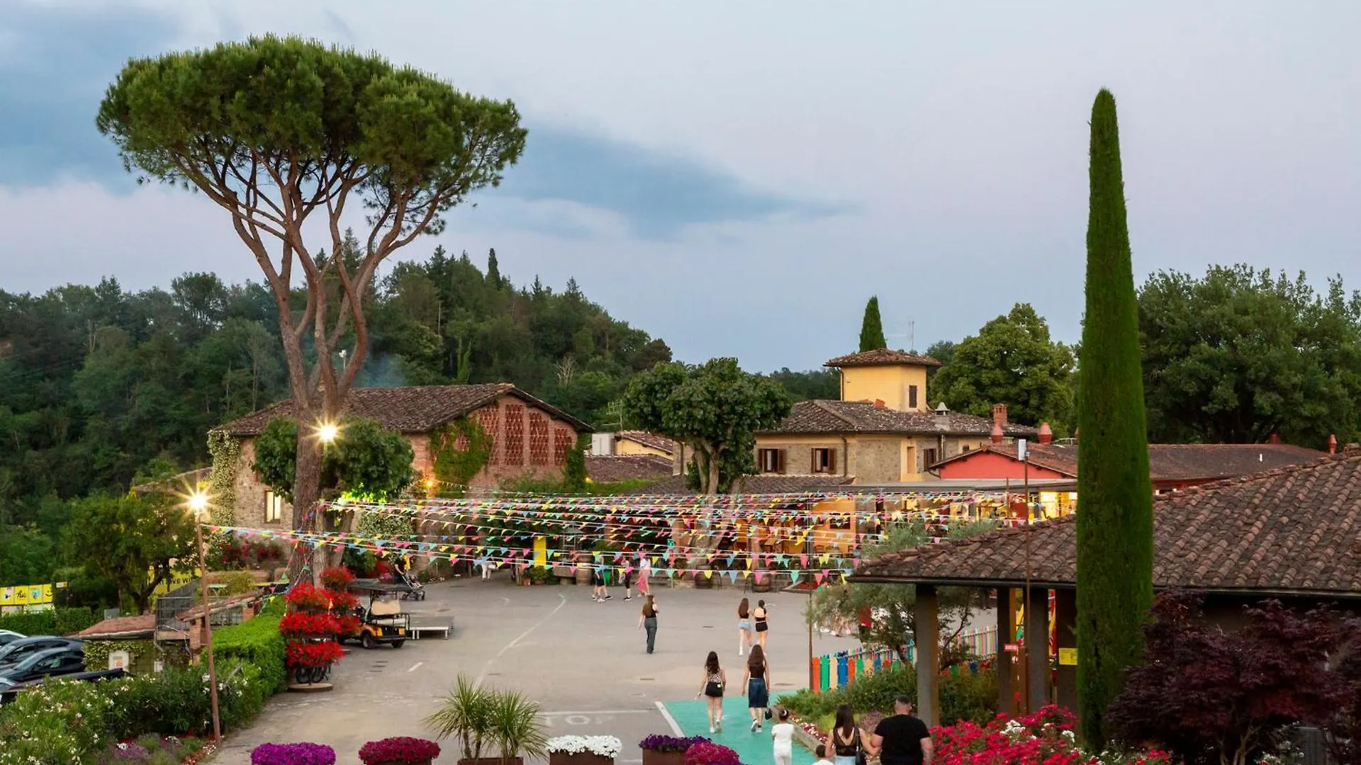 Hu Norcenni Girasole Village Figline Valdarno