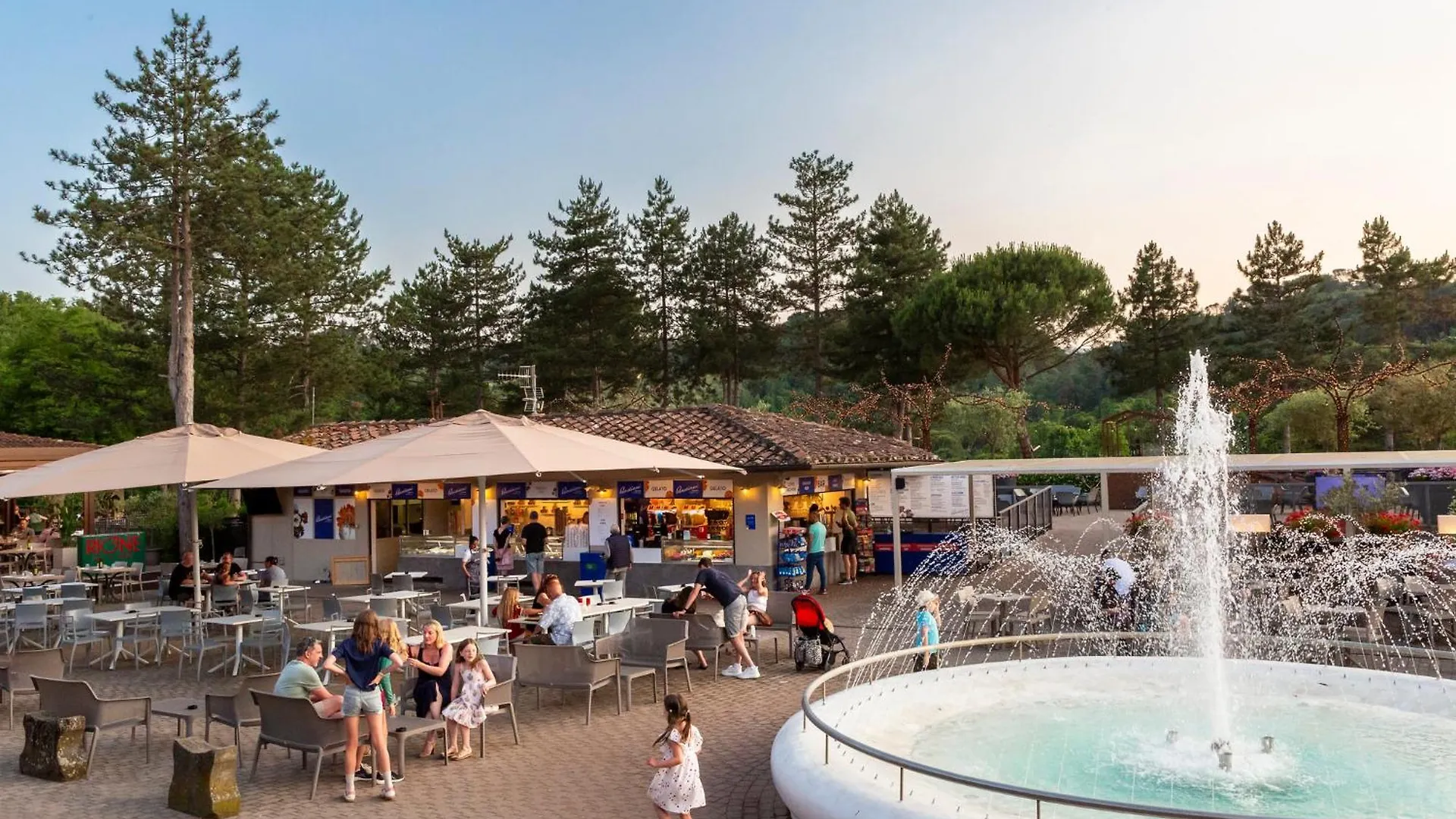 Hu Norcenni Girasole Village Figline Valdarno 4*,  Italy