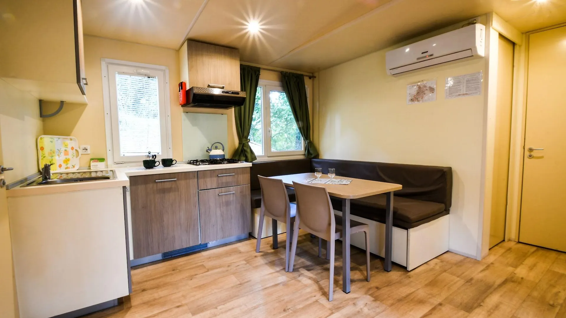 Hu Norcenni Girasole Village Figline Valdarno 4*,